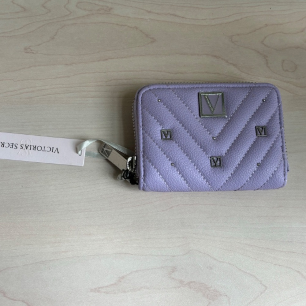 New Victoria’s Secret Lavender Wallet w/ Outer Zipper & Silver Hardware